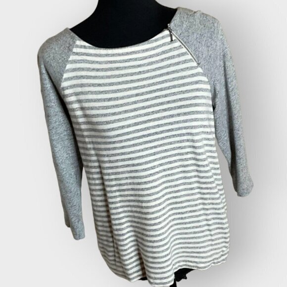 Loft 3/4 Sleeve Gray and White Stripe Top With Zipper Embellishment Size Small - Picture 4 of 6